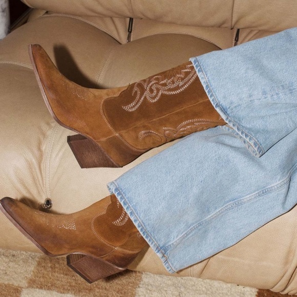 ZIGI Rosary Western Boot
ZIGI Suede Light Brown size 41 US 10 New - Picture 3 of 13